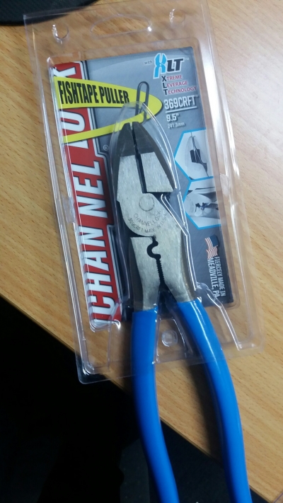PLIERS LINESMAN XLT 240MM C/LOCK
