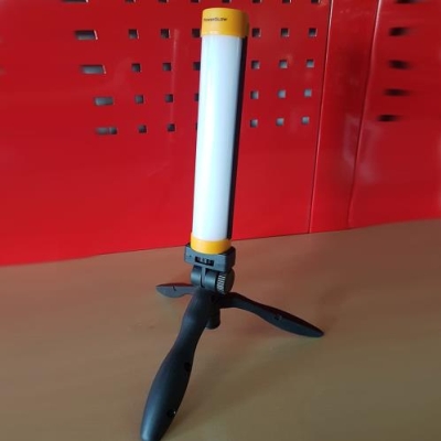 LIGHT WORK LED 200LUM RECHGABLE P/B